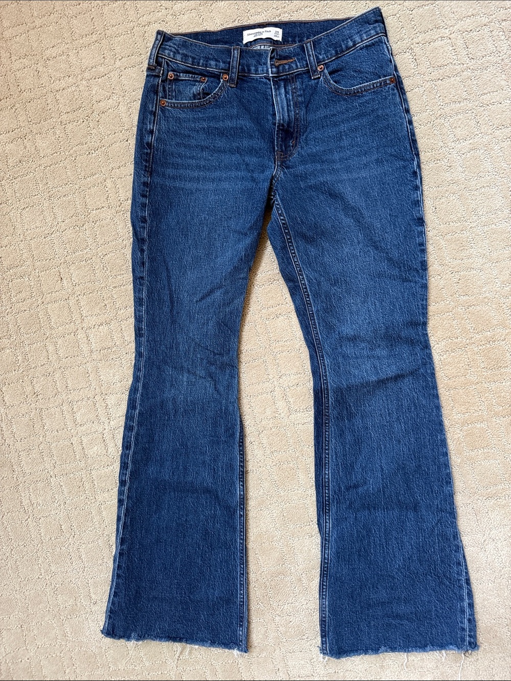 Abercrombie and Fitch Mid-Rise Boot Cut 25 Short